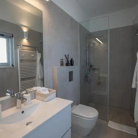 Olivine Pearl 3 * Protaras