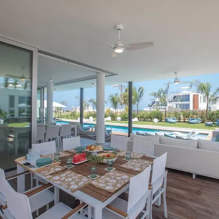 Olivine Pearl 3 Vilă Protaras