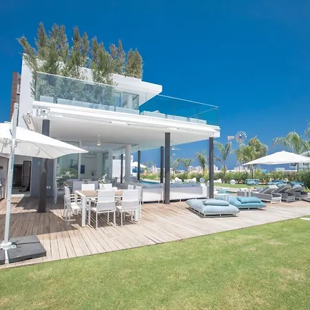 Olivine Pearl 3 * Protaras