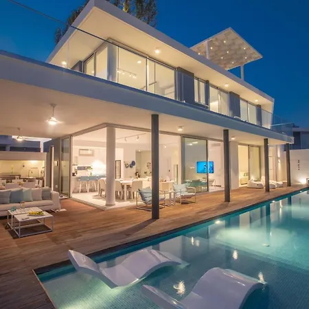 Villa Olivine Pearl 3 Protaras