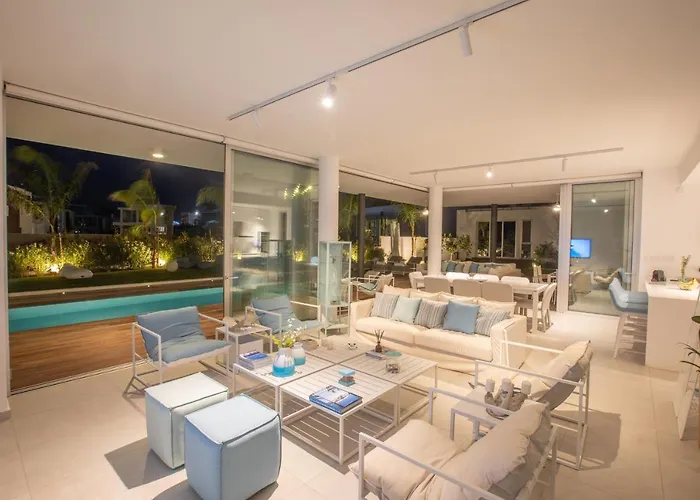 Olivine Pearl 3 Protaras