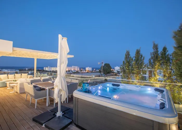 Olivine Pearl 3 Vilă Protaras