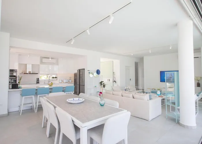 Villa Olivine Pearl 3 Protaras