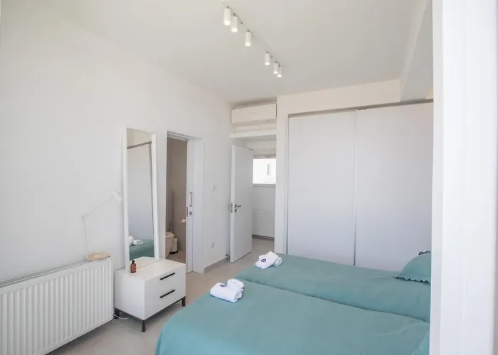 Olivine Pearl 3 * Protaras